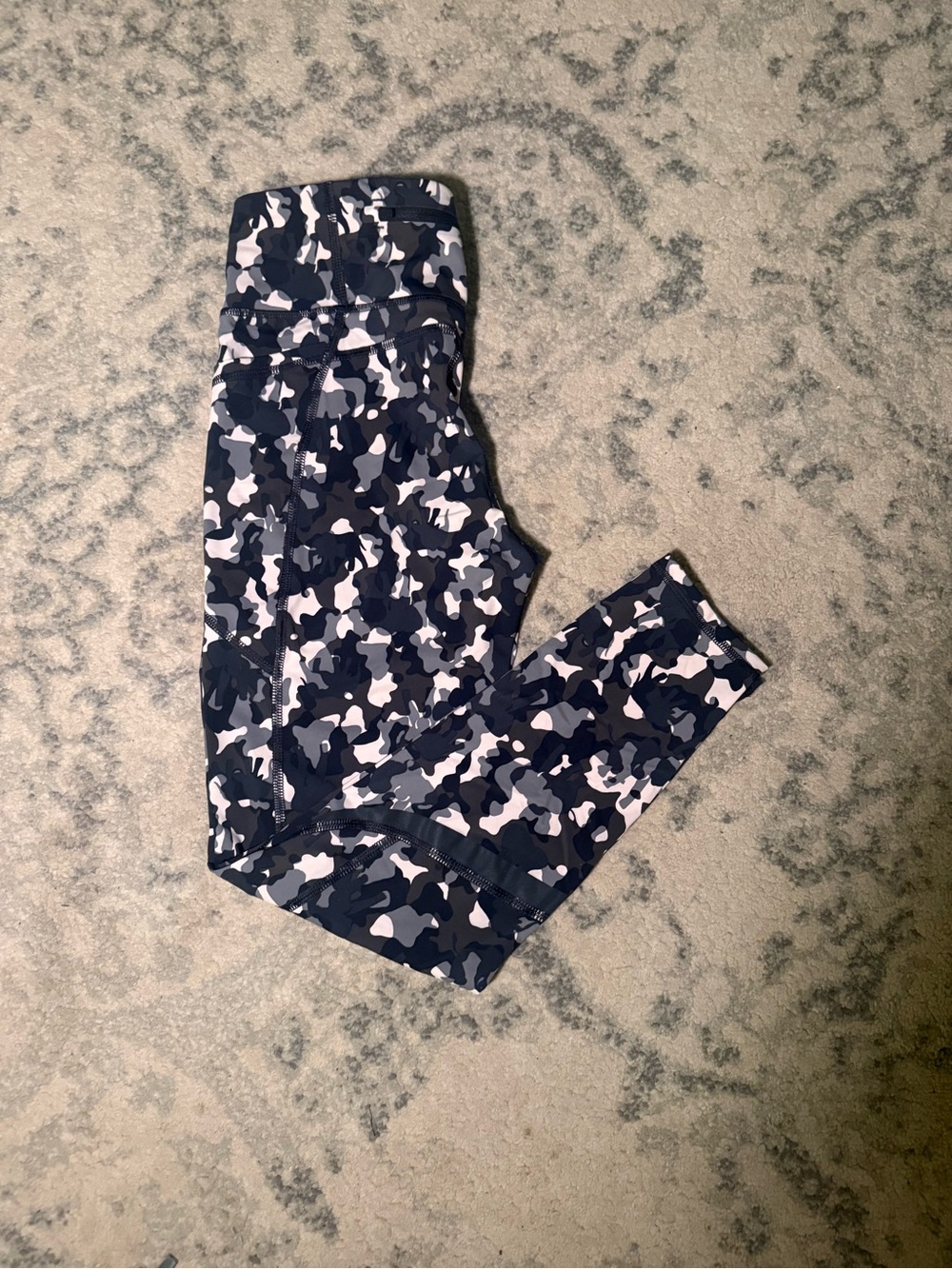 Sweaty Betty Zero Gravity 7/8 Leggings Camo Print Sz S